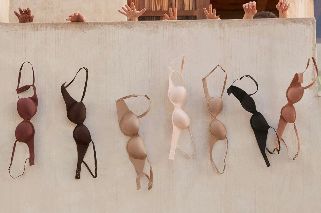 Checkamradio - Hey beautiful ladies,how are your boobs holding up? Above  here are two kinds of bra, the white is a padded one and the others are non  padded .same size UK/40DD