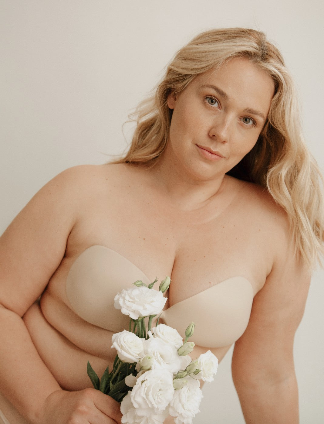 How strong is Gatherall bra? This strong! Made with medical grade adhesive  silicone strong yet gentle to you skin. Shop now before they sell out  again!
