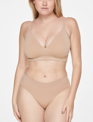 Underwire Bras vs. Wire Free Bras - Which is right for you?, The Insider  Blog