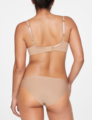 Everything You Need To Know About Unlined, Lined & Lightly Lined Bras –  What Do Unlined Bra Cups Mean Vs. Lined & Lightly Padded – ThirdLove
