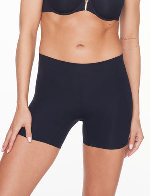 ComfortStretch Smoothing Anti-Chafe Short