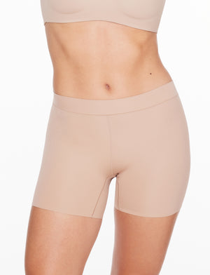 ComfortStretch Smoothing Anti-Chafe Short